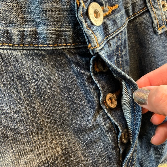 LUCKY BRAND DYLAN BOYFRIEND SUPER DISTRESSED JEANS - Picture 3 of 8